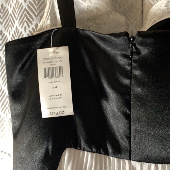 Dress - Picture 8 of 8